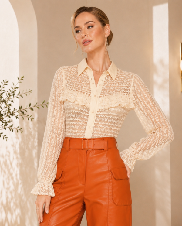 Blusa Camisa Manga Longa em Renda