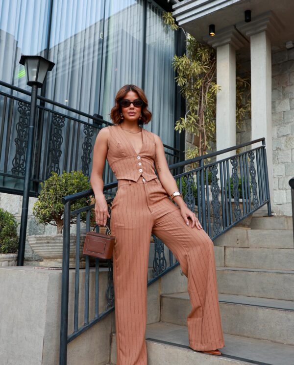 Conjunto Risca de Giz Decote V