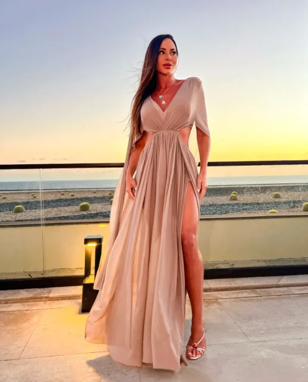 Vestido Longo em Tule Decote V