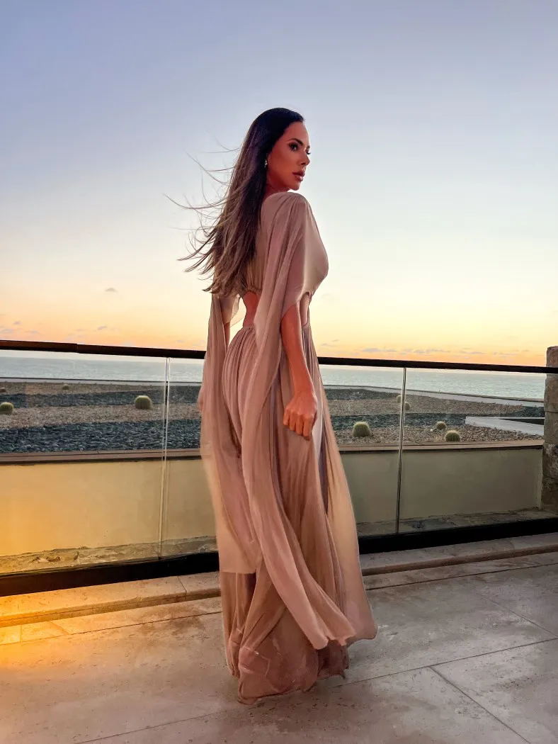 Vestido Longo em Tule Decote V - Imagem 5