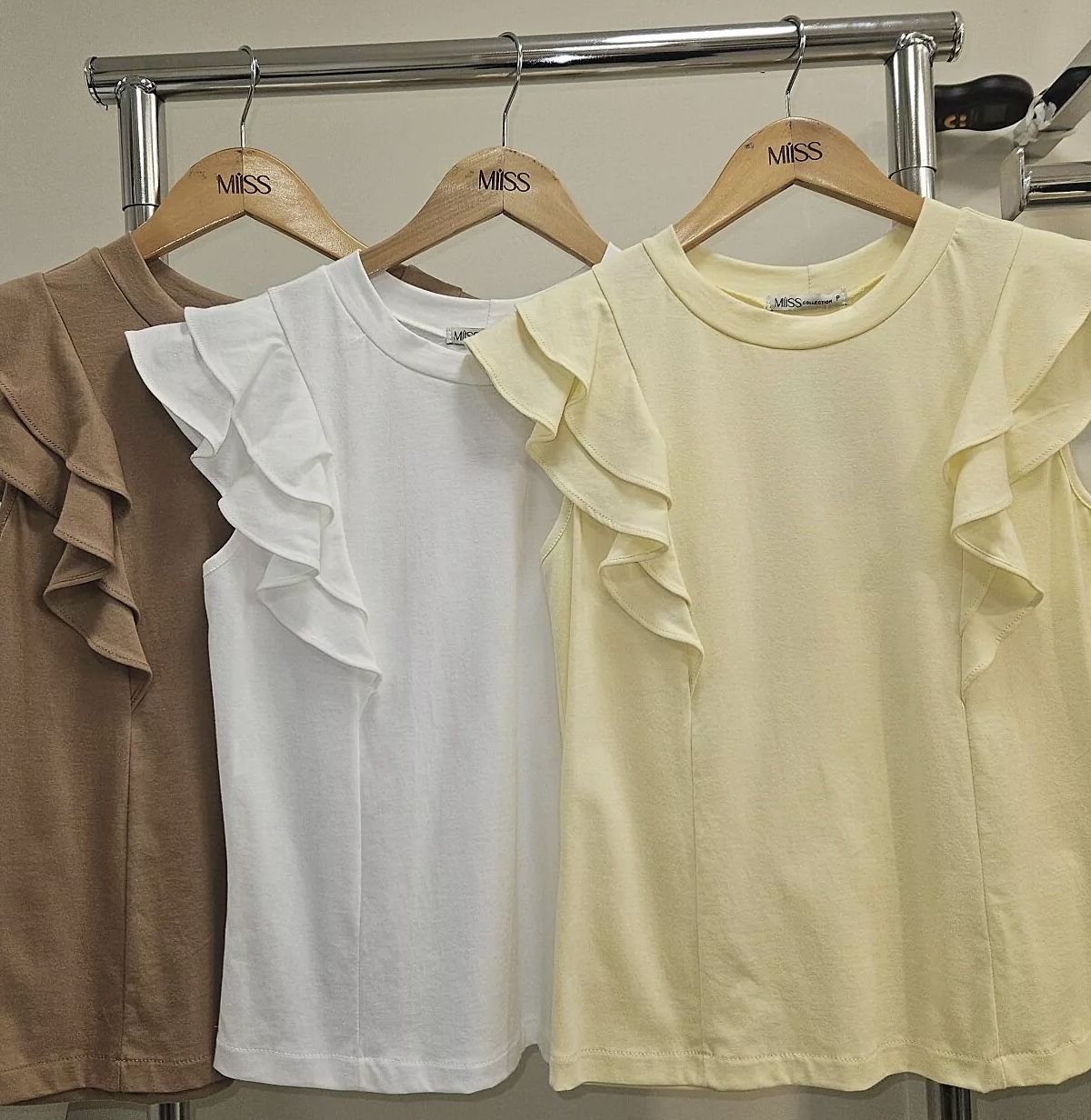 Blusa Malha Penteada com Babado - Imagem 5