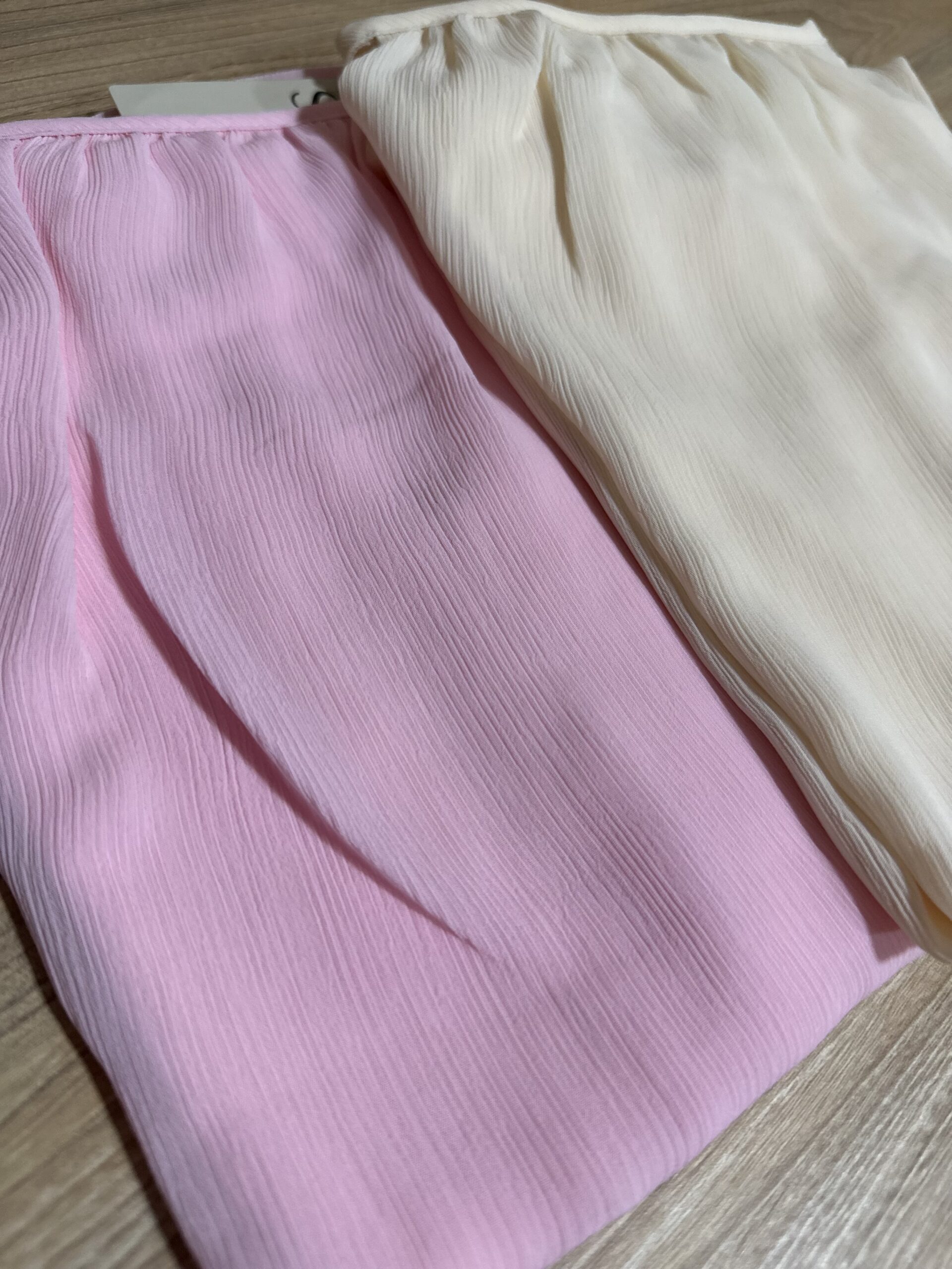 Blusa Regata de Crepe Recorte Frontal - Imagem 6