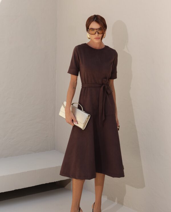 Vestido de Suede com Faixa